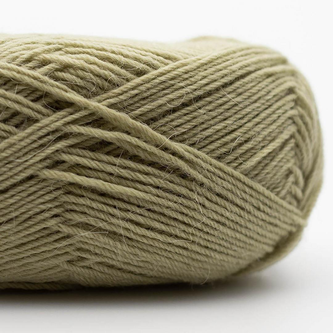 EDELWEISS ALPAKA 4FACH von KREMKE – 30 khaki – 25 g