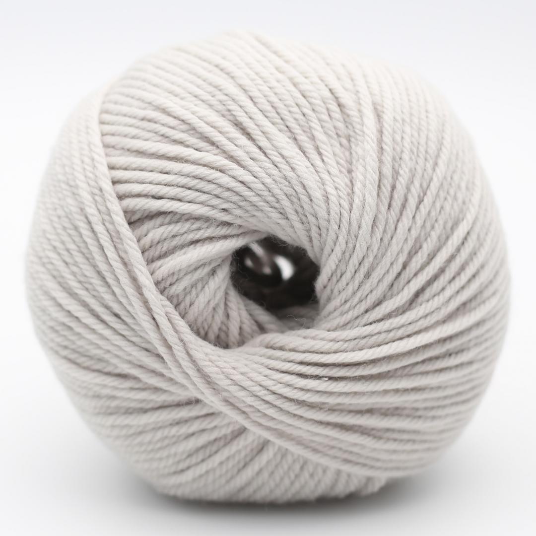 THE MERRY MERINO 110 von KREMKE – 27 light grey – 50 g