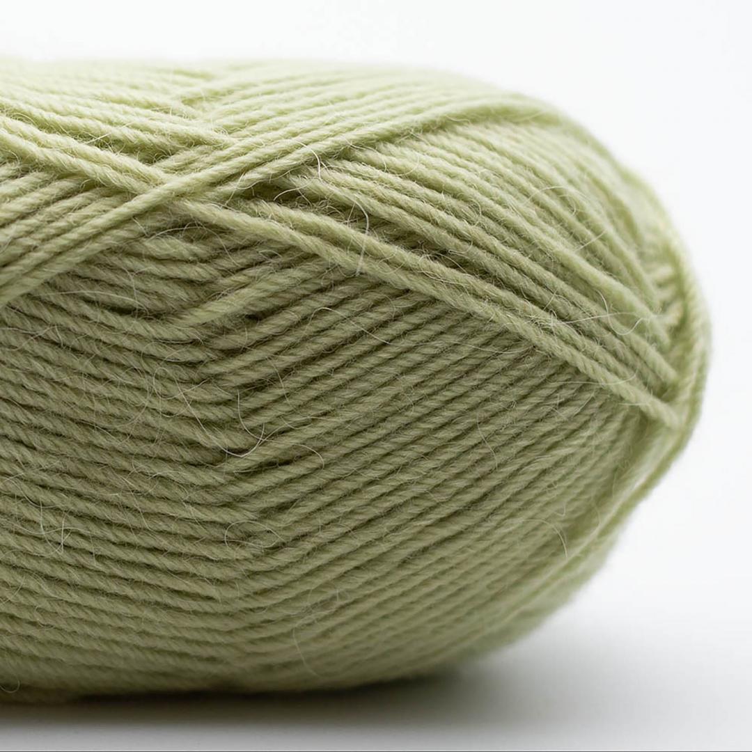 EDELWEISS ALPAKA 4FACH von KREMKE – 26 lindgrün – 25 g