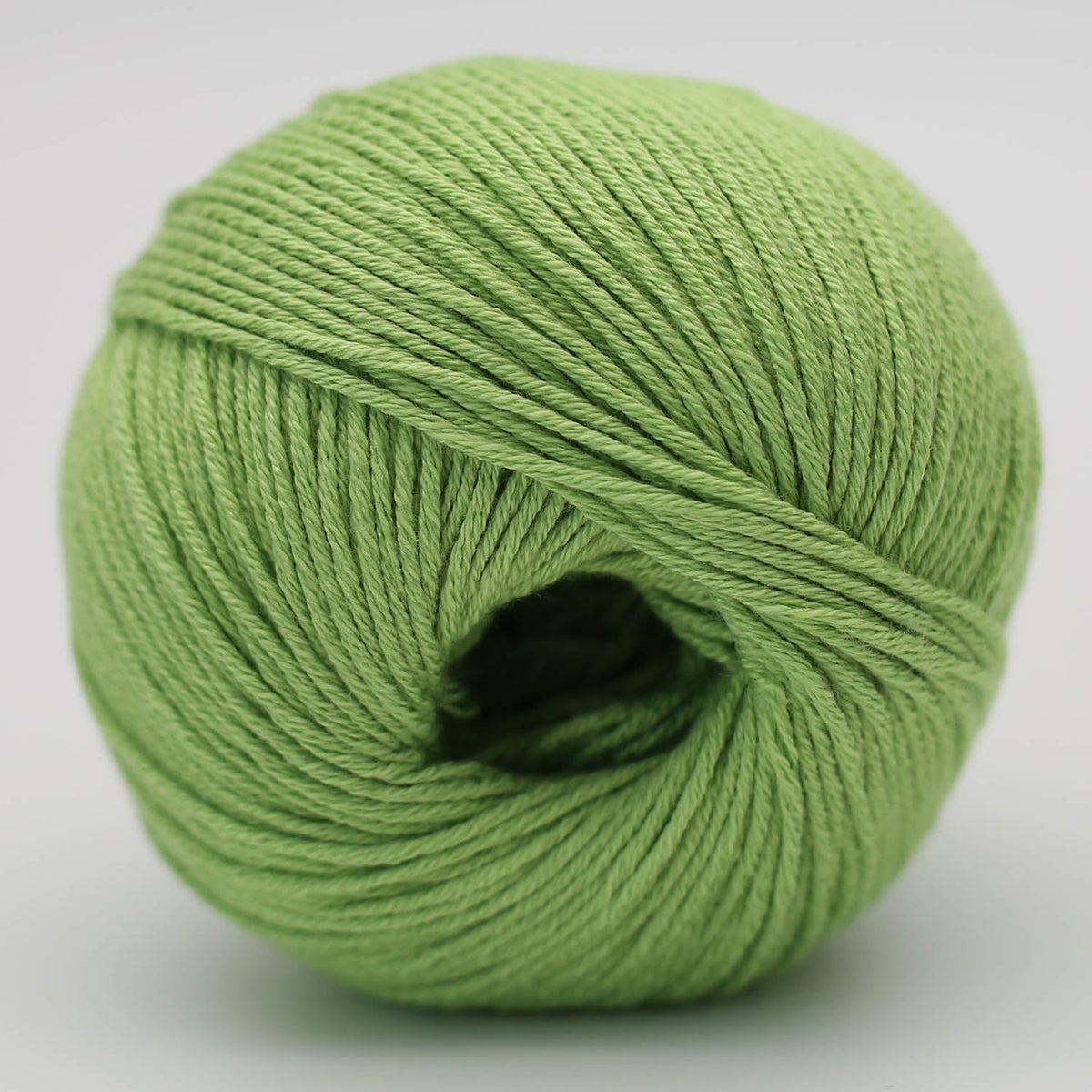 MORNING SALUTATION VEGAN von KREMKE – 33 meadow green – 50 g